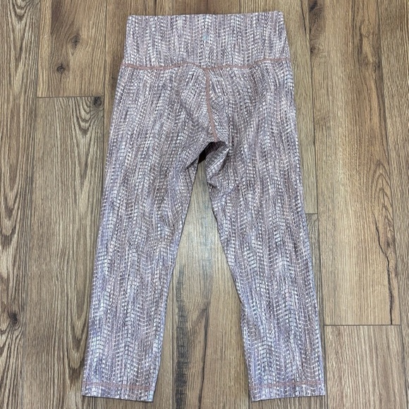 Lululemon Wunder Under Crop High Rise Crop Leggings Size 8 Arrow Jacquard 21" - Picture 3 of 6